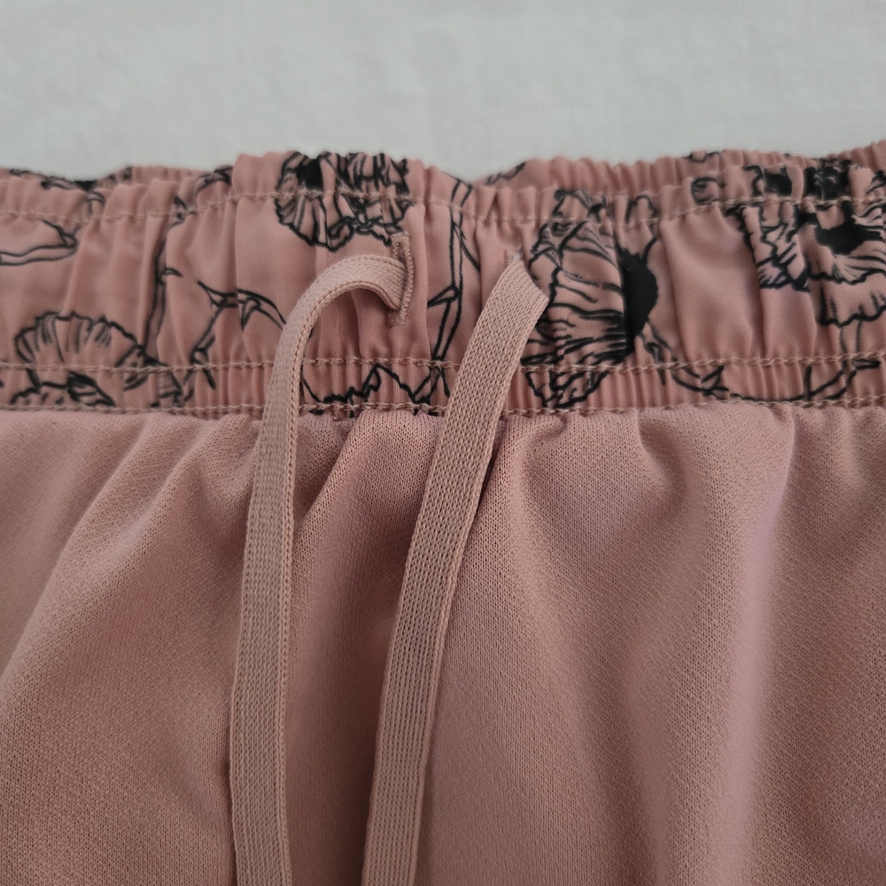 Nike Pink Floral Athletic Shorts - Picture 7 of 8